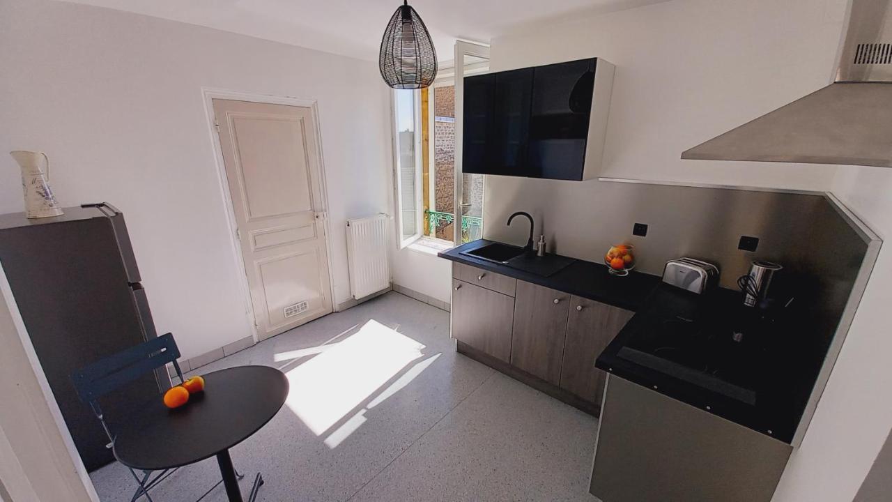 Appartement, 2Eme Etage Avec Piscine Partagee Седан Экстерьер фото